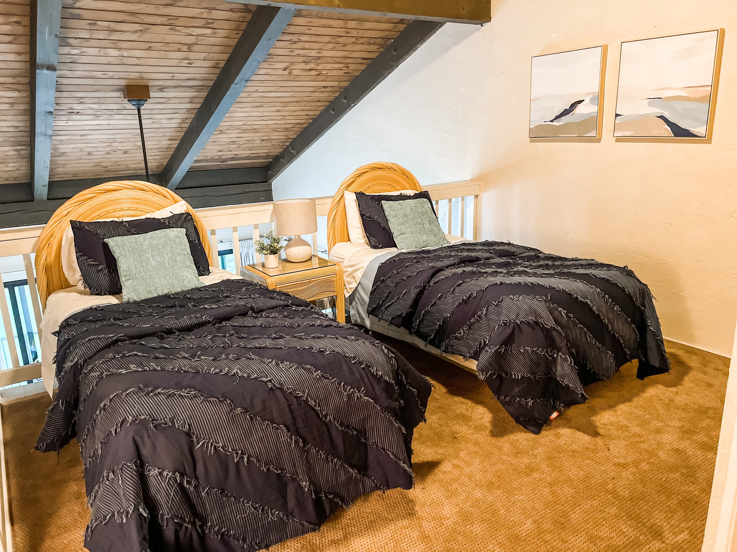Condo in Lahaina · ★5.0 · 2 bedrooms · 4 beds · 2 shared baths - Image 3