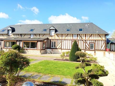 Charming Longère with Jacuzzi Near Honfleur