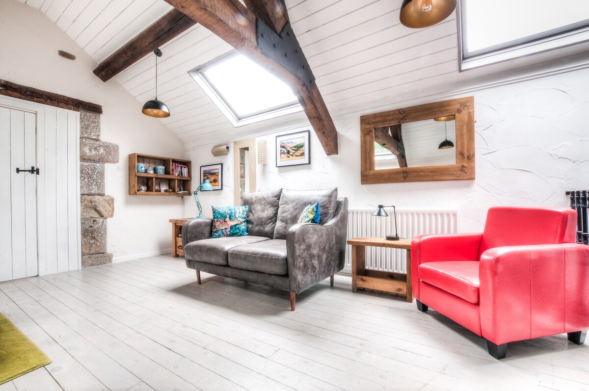 Top performing Airbnb: Town End Barn, Peak District in Staffordshire