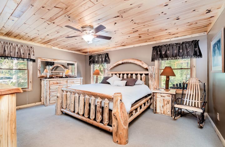 ห้องนอนใหญ่