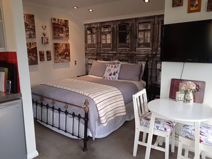 Apt Le Petit. Ideal for a quiet getaway.