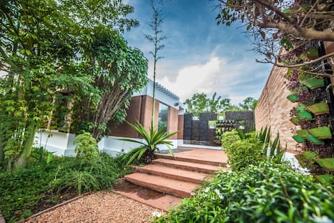 Bougan Villa Auroville