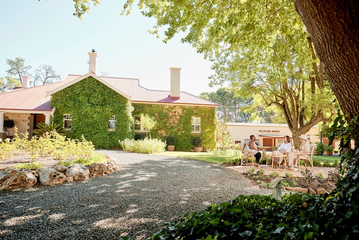 Wilsford House – Barossa History & Modern Elegance