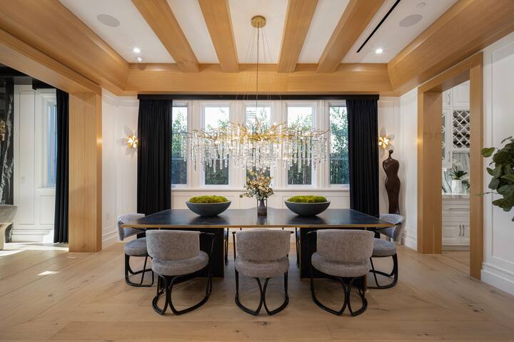 Gardner: Urban Oasis Villa w/ Theater, Pool & Spa gallery image 4