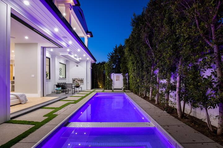 Gardner: Urban Oasis Villa w/ Theater, Pool & Spa gallery image 5