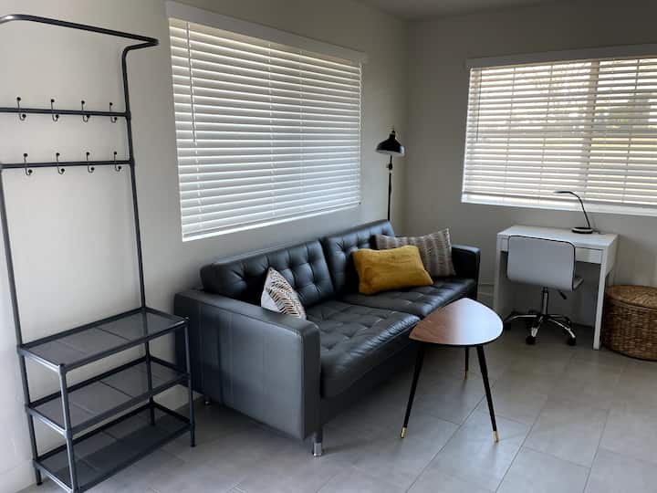 Modern 1-bedroom Condo In A Friendly Neighborhood - Washington, UT