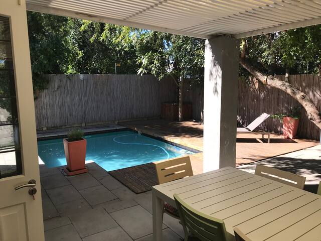 Family home in Newlands with solar power and pool gallery image 5