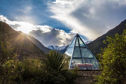 Glass Pyramid + Dinner vision 360° + Barbecue