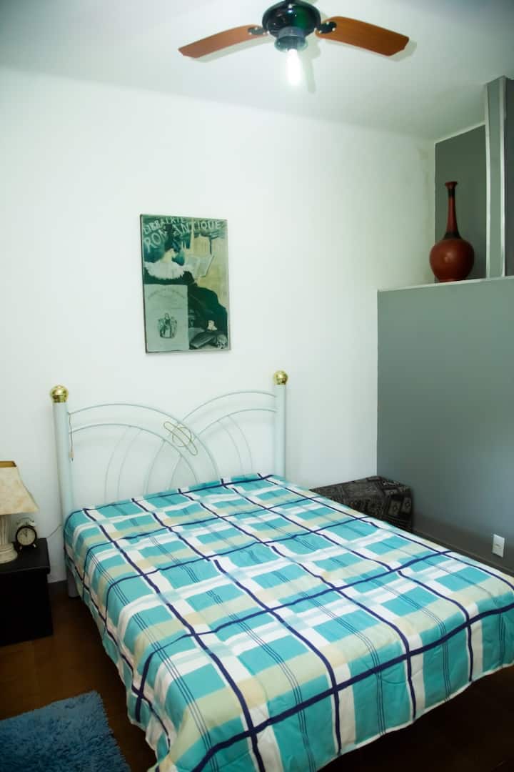 חדר # 01 לזוג המשקיף על הבריכה.