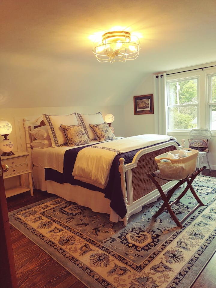 חדר שינה זוגי קווין סייז למעלה