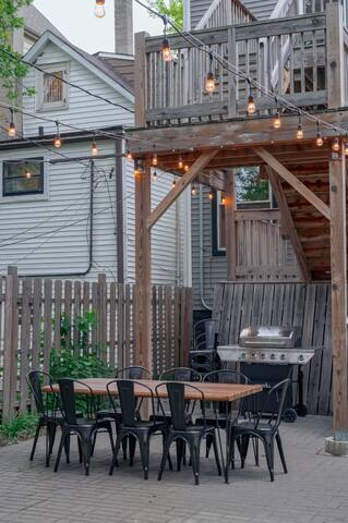 4BR/2.5 Bath in Logan Square gallery image 2