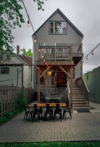 4BR/2.5 Bath in Logan Square gallery image 5