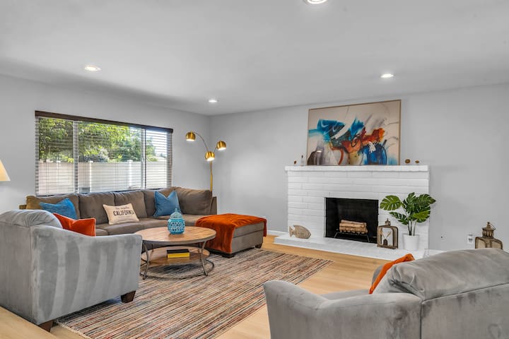 Spacious Home with Gazebo, Lounge Near Lake Balboa