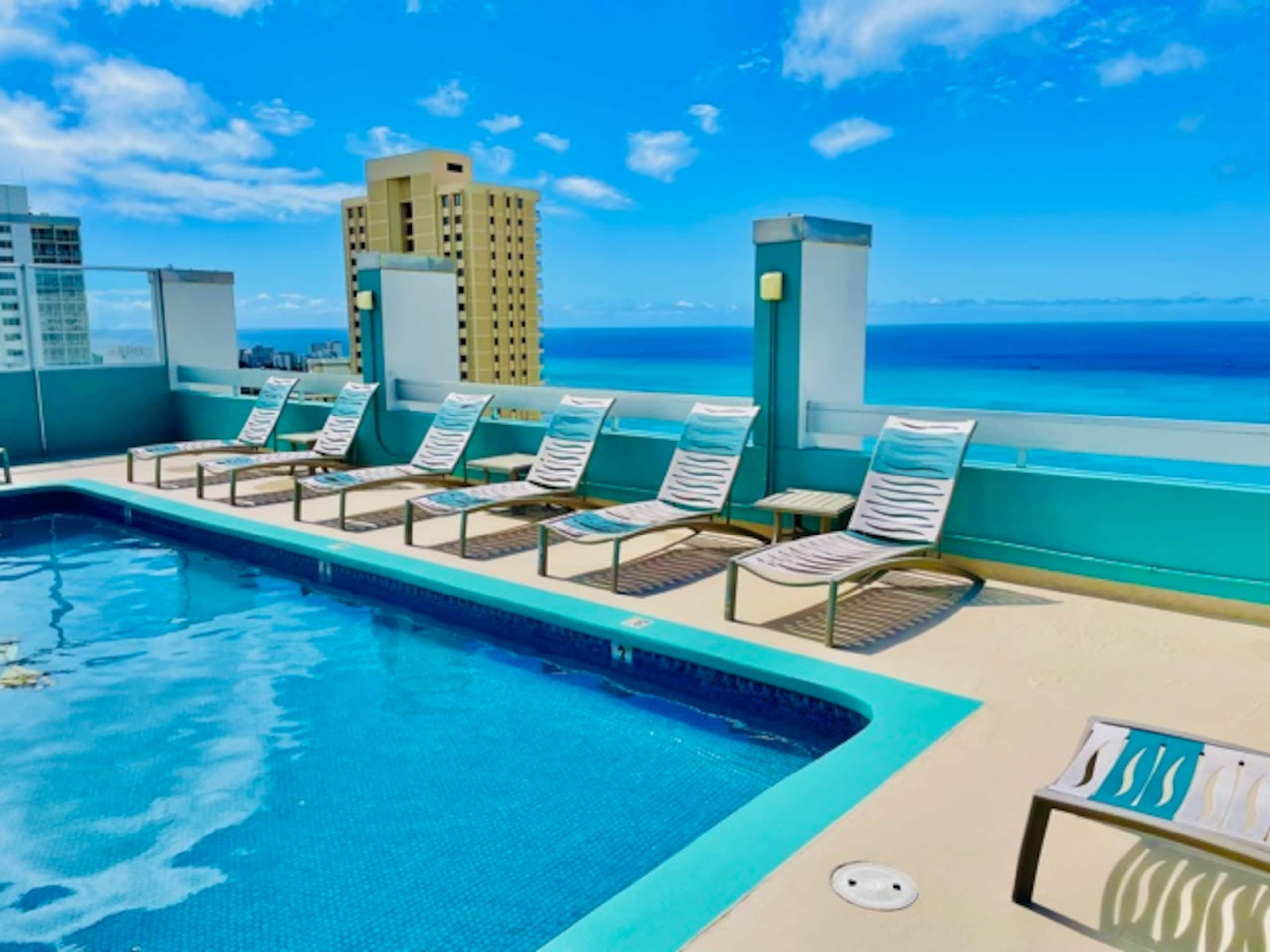 Condo in Honolulu · ★4.75 · 1 bedroom · 2 beds · 1 private bath - Image 21