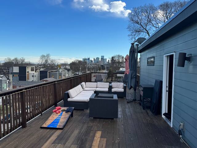 Downtown View Roof Deck*Sleeps 12*1.5 to Broadway