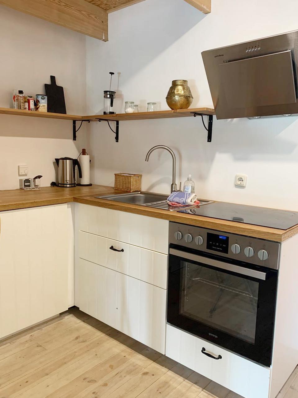 Popular Airbnb listing: Vacation home in the garden Meden Mang in Mecklenburgische Seenplatte