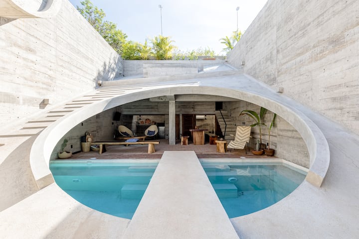 Amazing pools One of over 50 Airbnb Categories