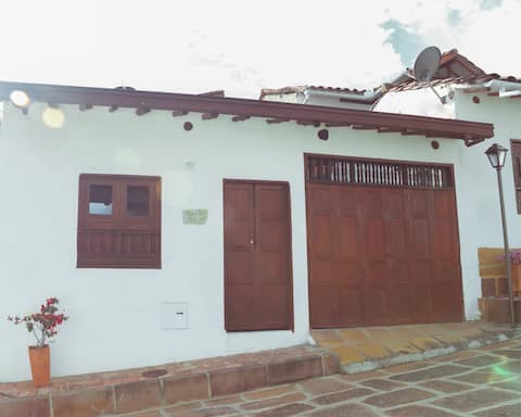 Unique House Elena Barichara Open Space Bright