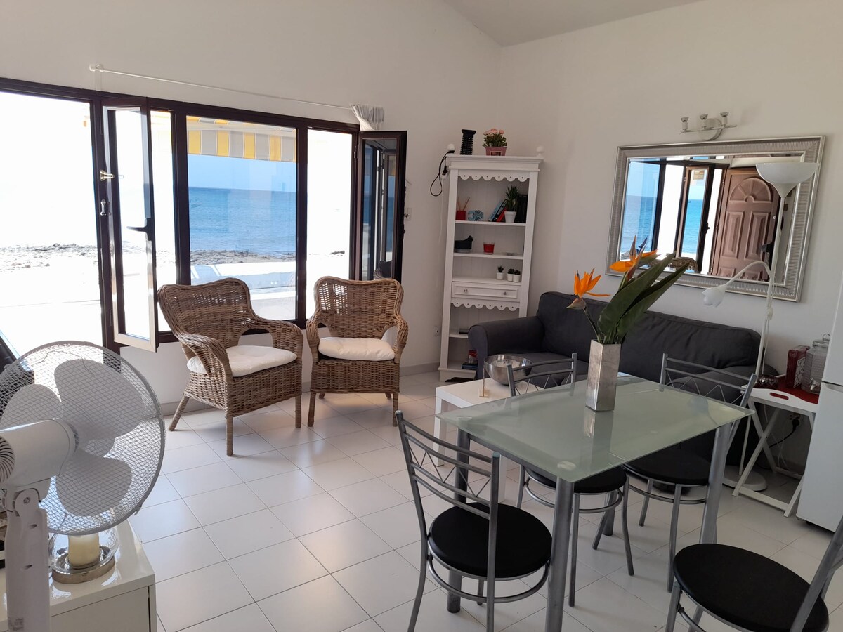 Successful Airbnb property: El Mar de Peyo, beachfront. in San Bartolomé