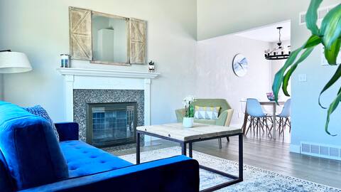 Bright home & centric location 20 min Den/Boulder