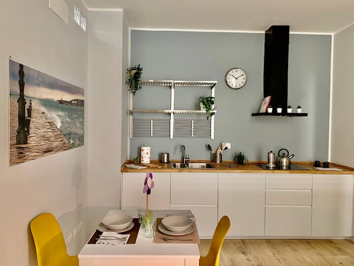 Tworoom apartment 109 Trieste Centrale Apartments for Rent in