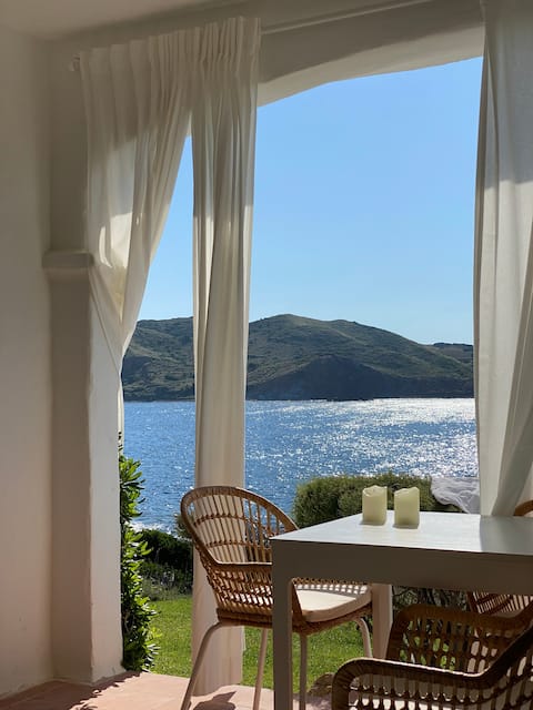 First line of Mar Menorca Bahia Fornells