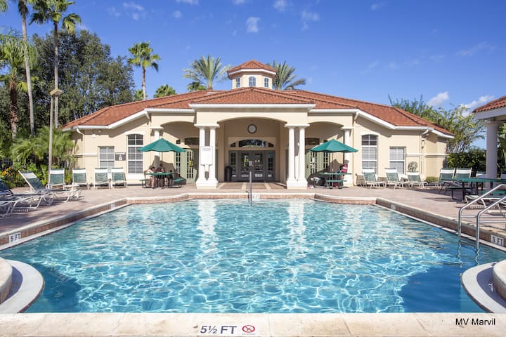 Asteria  Your Perfect Stay Close To Theme Parks. - Florida