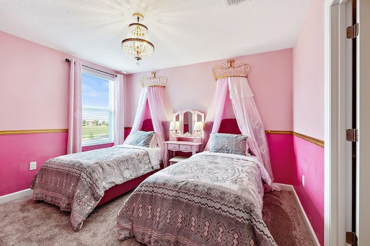 غرفة نوم الأميرات - سريران مفردان