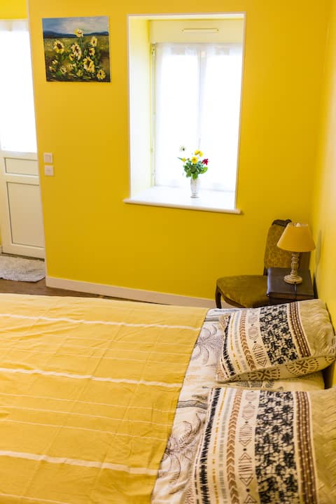 La Tour Hidden Tour Sunny Room