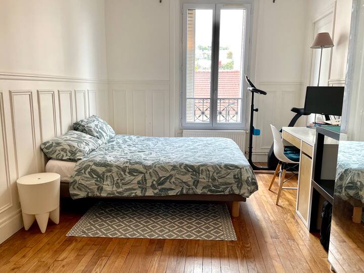 Cozy apartment just a short walk from La Défense Apartments for Rent