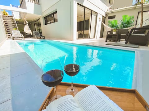 VIP House - Best Location- Private Pool & Terrance