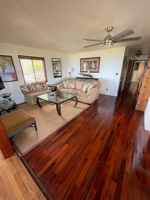 3- bedroom Hawaiian Ranch retreat with ocean views