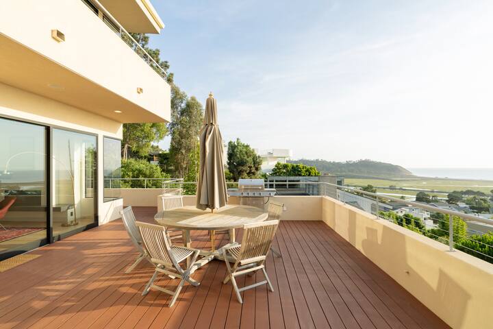 Stunning 5BR Terrace Home | Incredible Ocean Views