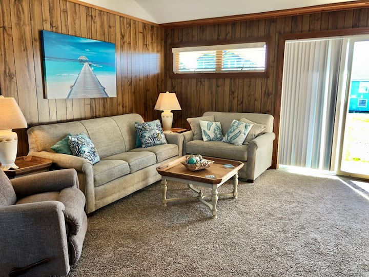 Nags Head Waterfront, Hot Tub, Boat Ramp & Dock! - Nags Head, NC