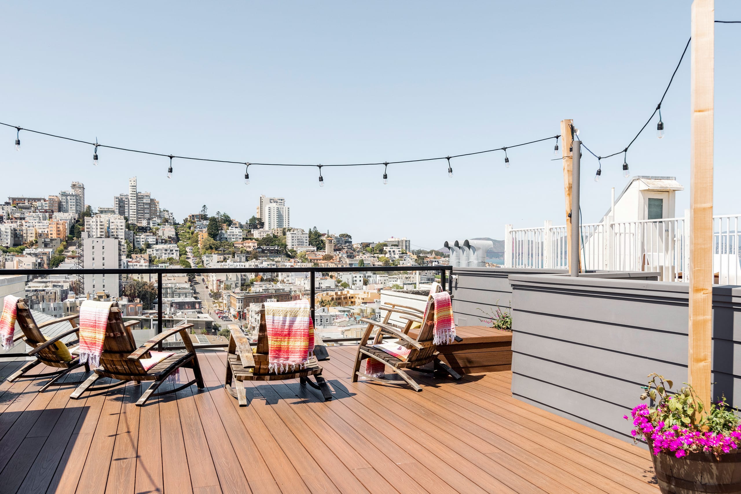 Home in San Francisco · ★4.95 · 2 bedrooms · 2 beds · 3.5 baths - Image 74