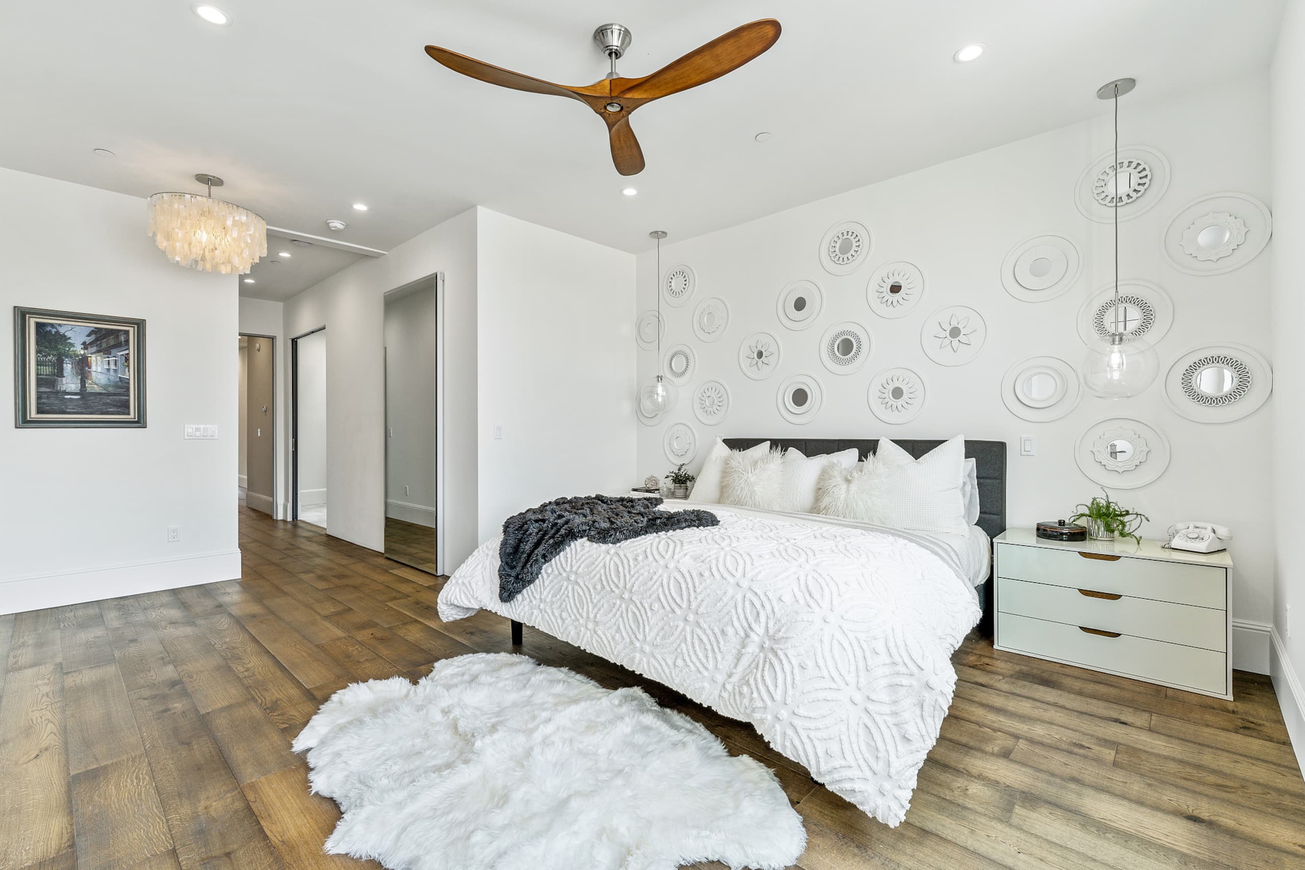Home in San Francisco · ★4.95 · 2 bedrooms · 2 beds · 3.5 baths - Image 41