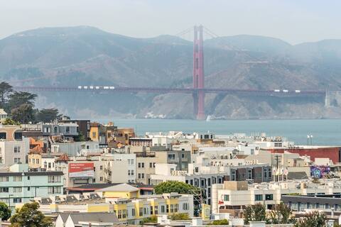 VIEWS + LUXURY + LOCATION = Unforgettable Stay