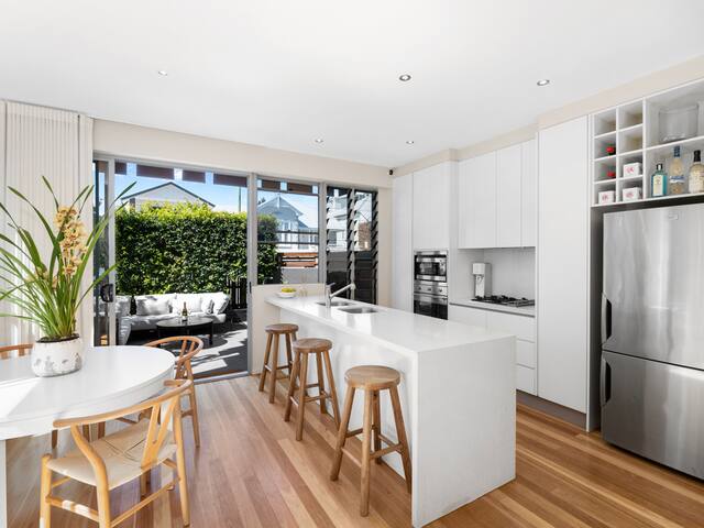 Brisbane House New Farm Architecturally designed gallery image 4