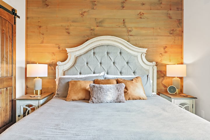 A variety of pillow types to ensure your comfort along with crisp white lines. 