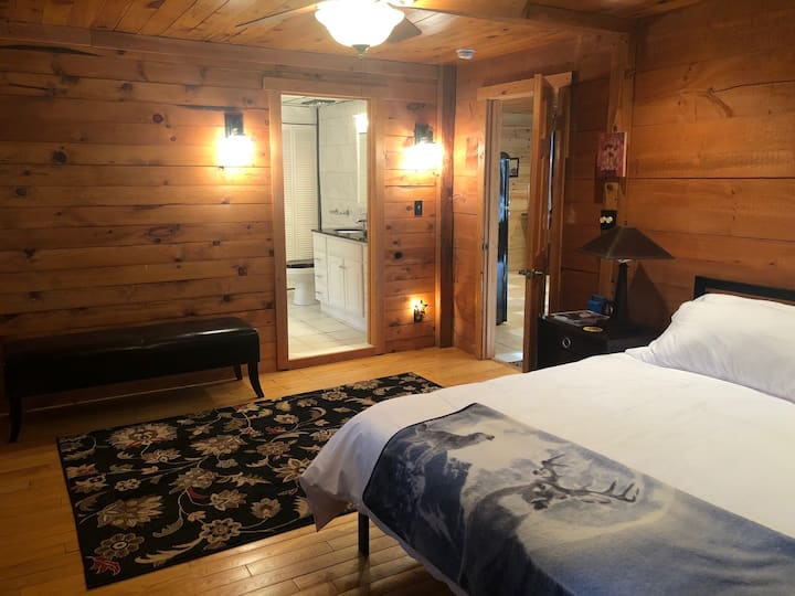 Zasebna kupaonica spojena sa sobom!