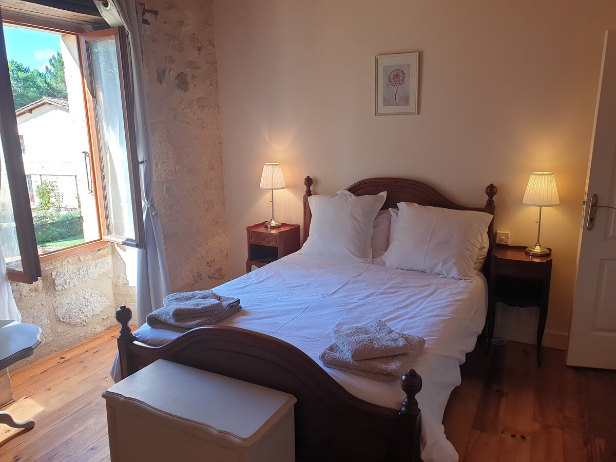 غرفة النوم 1