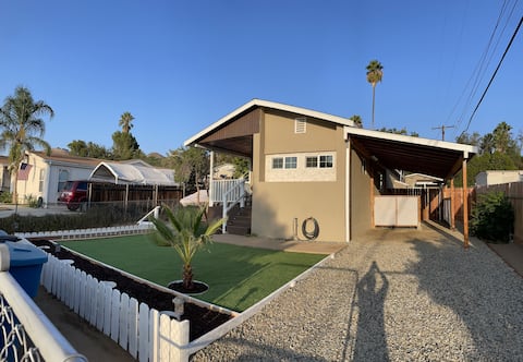 CUTE COZY 2 bedroom Home