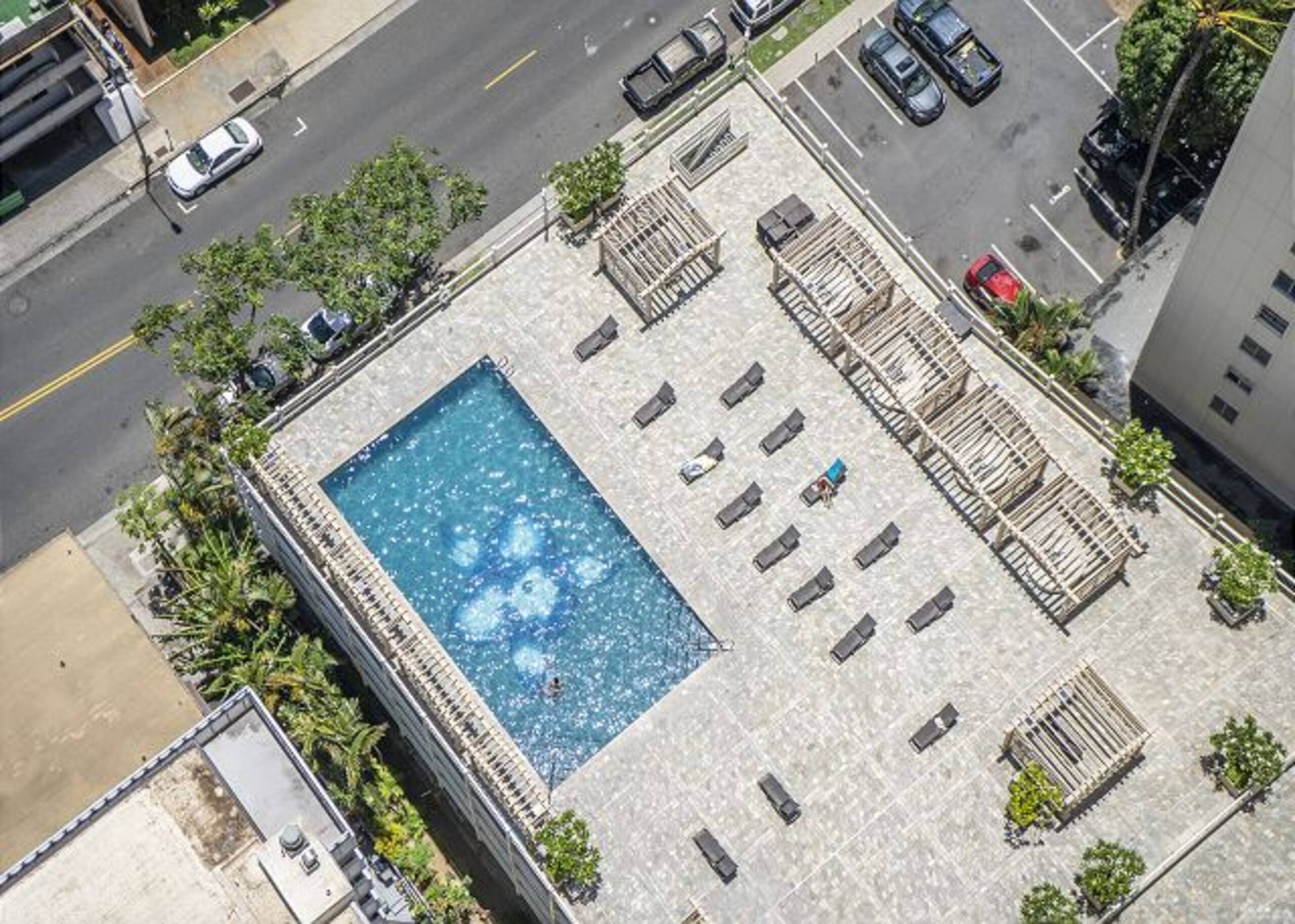 Condo in Honolulu · ★4.0 · 1 bedroom · 2 beds · 1 private bath - Image 22