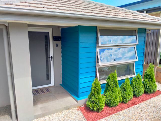 ‘Briar House’ – contemporary & comfortable home gallery image 5