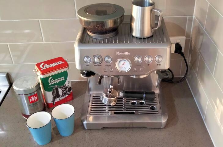 ‘Briar House’ – contemporary & comfortable home gallery image 2