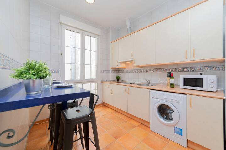⁨Raul Sanchez V.⁩ managed Airbnb listing 1
