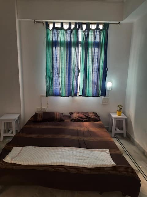 Vasistha fully furnished appartment