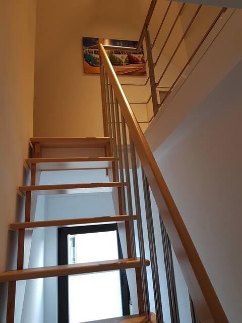 Modern accommodation in a central location, for 2-3 people.