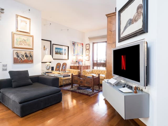 Marisol’s House, Colosseo. gallery image 2