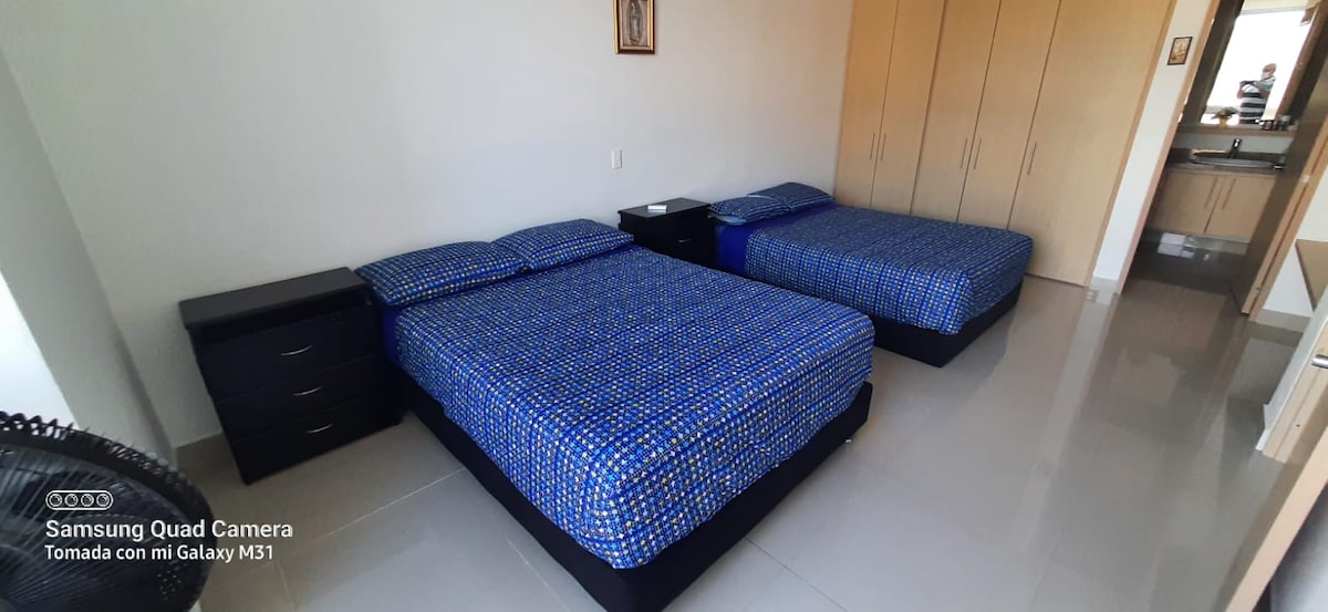 Cuarto para 4 personas con baño privado